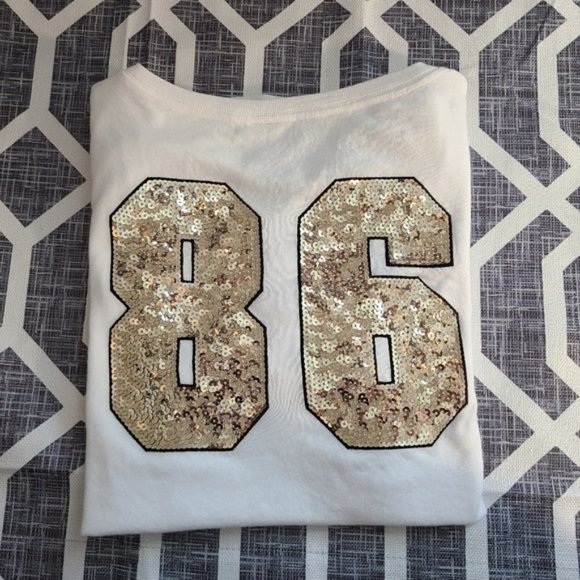 VS Pink sz small v-neck t-shirt* - Picture 3 of 7